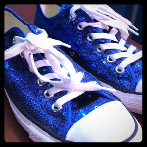Sparkly blue converse sneaker